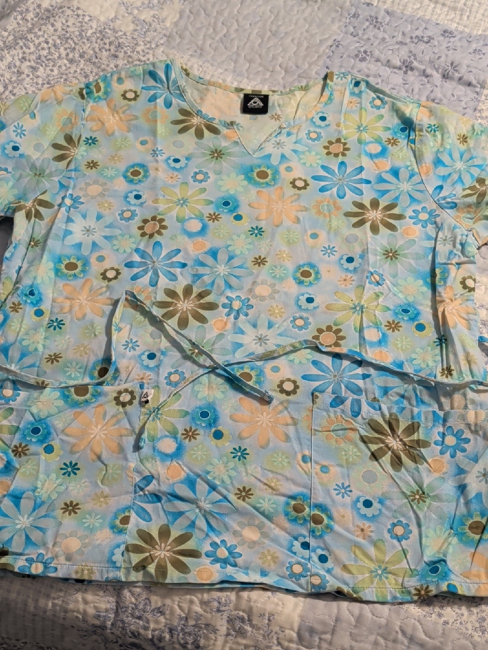Cherokee Studio Floral Print Scrub Top